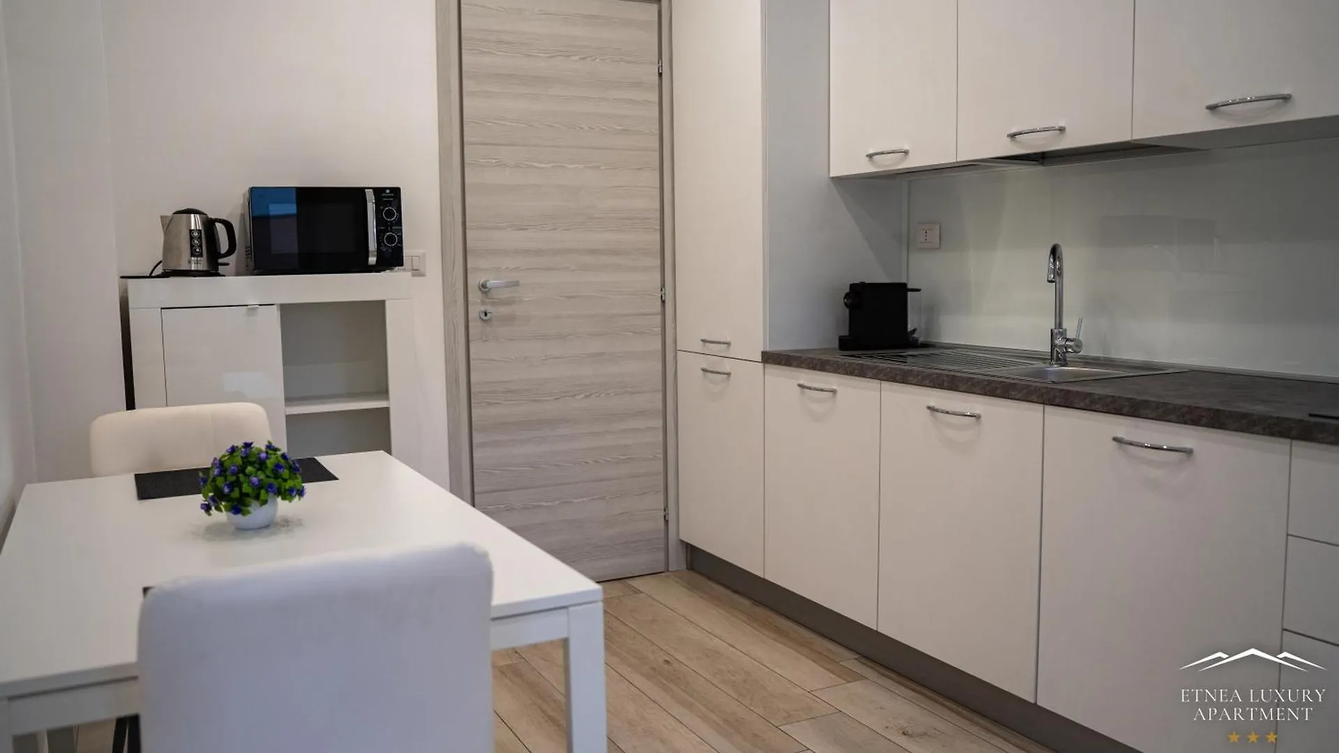 Etnea Luxury Apartment Catania 0*,